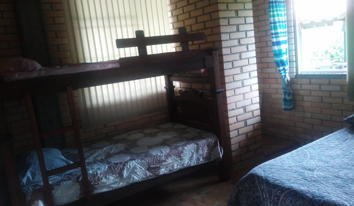 enchanting-estate-in-the-coffee-triangle-for-sale-room3